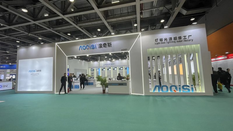 平台功能：一个优秀的接单平台应具备以下功能：
